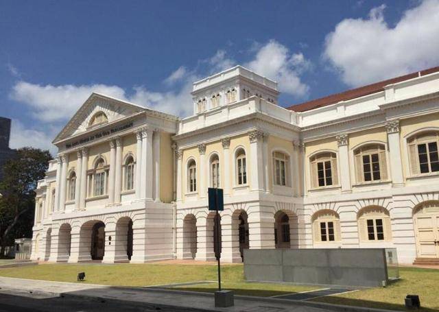 城市 新加坡：到底是西方，还是东方