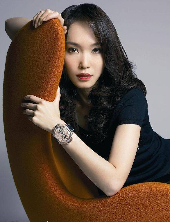 范文芳：曾是新加坡第一美女，出道24年零绯闻，如今她怎么样了