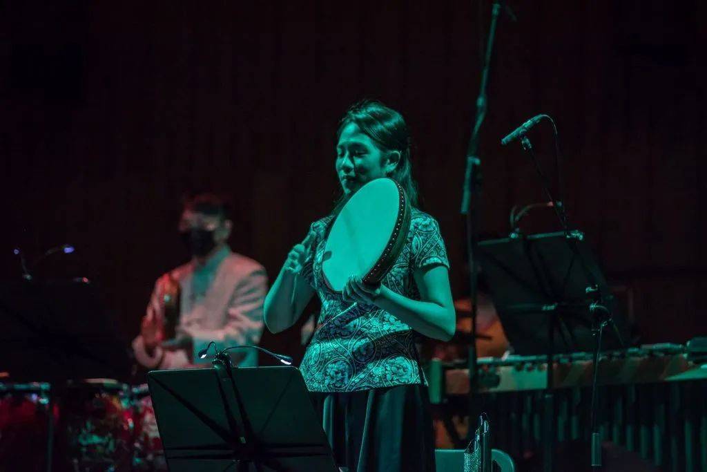 春城洋溢华夏情 不忘初心向前行