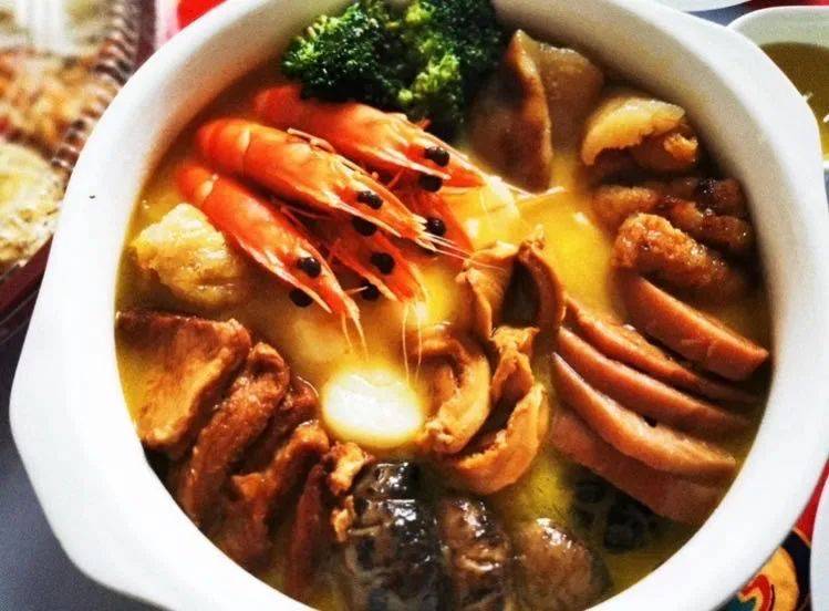 捞鱼生都要戴口罩了？外带回家不香吗