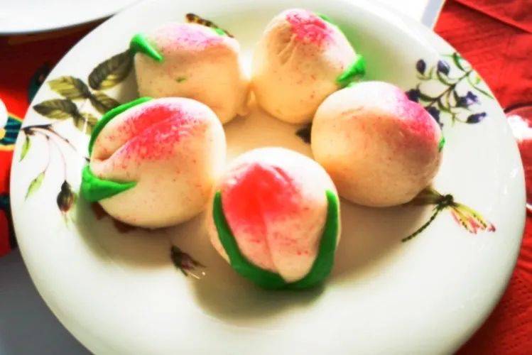 捞鱼生都要戴口罩了？外带回家不香吗