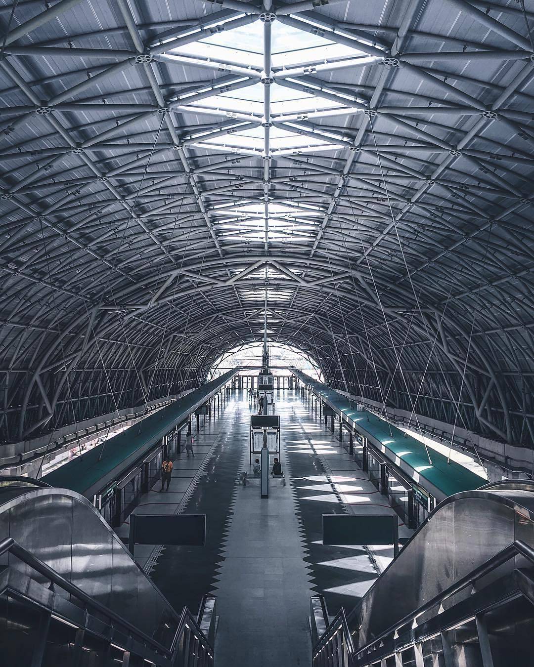 咔嚓拍起来📷 新加坡灰色地带Tuas Link🚇 特色网红地铁站+海岸小灯塔，随手一拍都好看