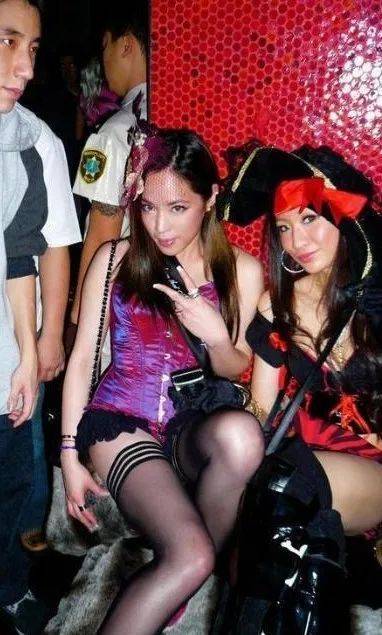 这个新加坡富二代上了亚裔富豪真人秀！手上戴一栋豪宅，跟宋朝太子妃做朋友