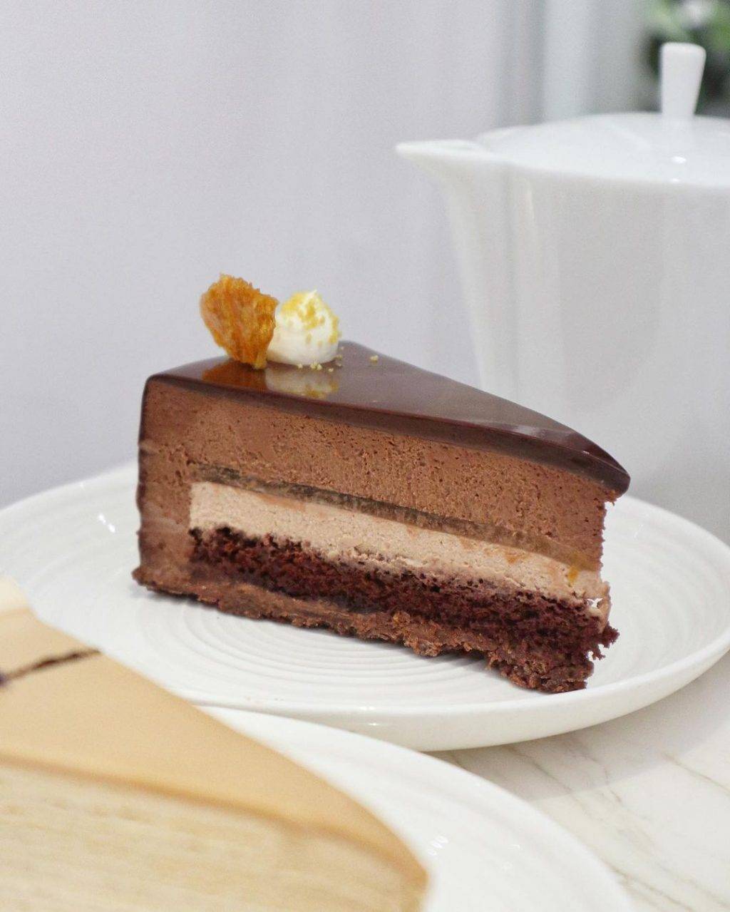 限时发售💥Lady M新品威士忌黑巧克力慕斯蛋糕🍰酒香馥郁、非同凡响,赴一场甜蜜的微醺之约✨