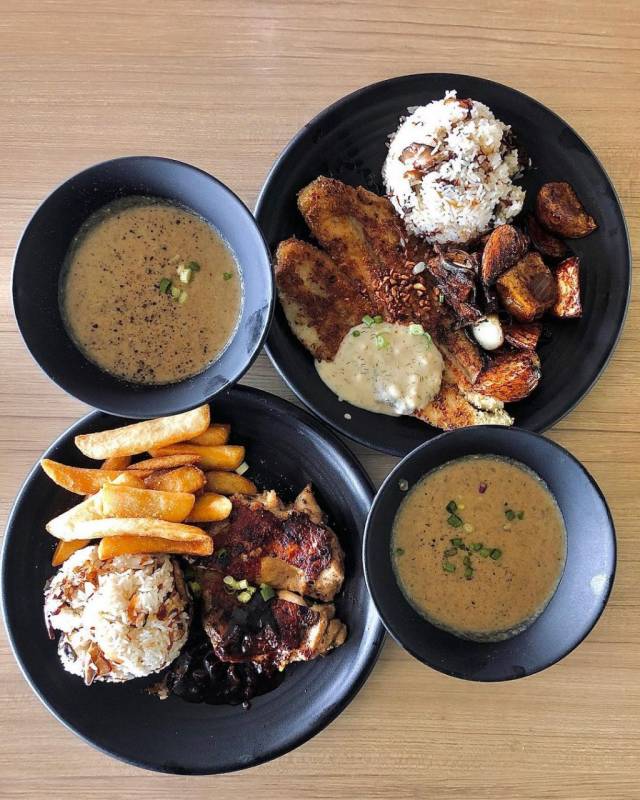 吃西餐不用花大钱！Wild Olives 餐点只从S$4.80起😍 嫩烤猪排、牛排、意面，平价好吃又大份