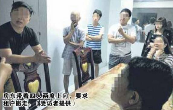 中国女留学生讨薪被掌掴、踢飞!唐人街爆发抗议游行!新加坡也有这种事吗