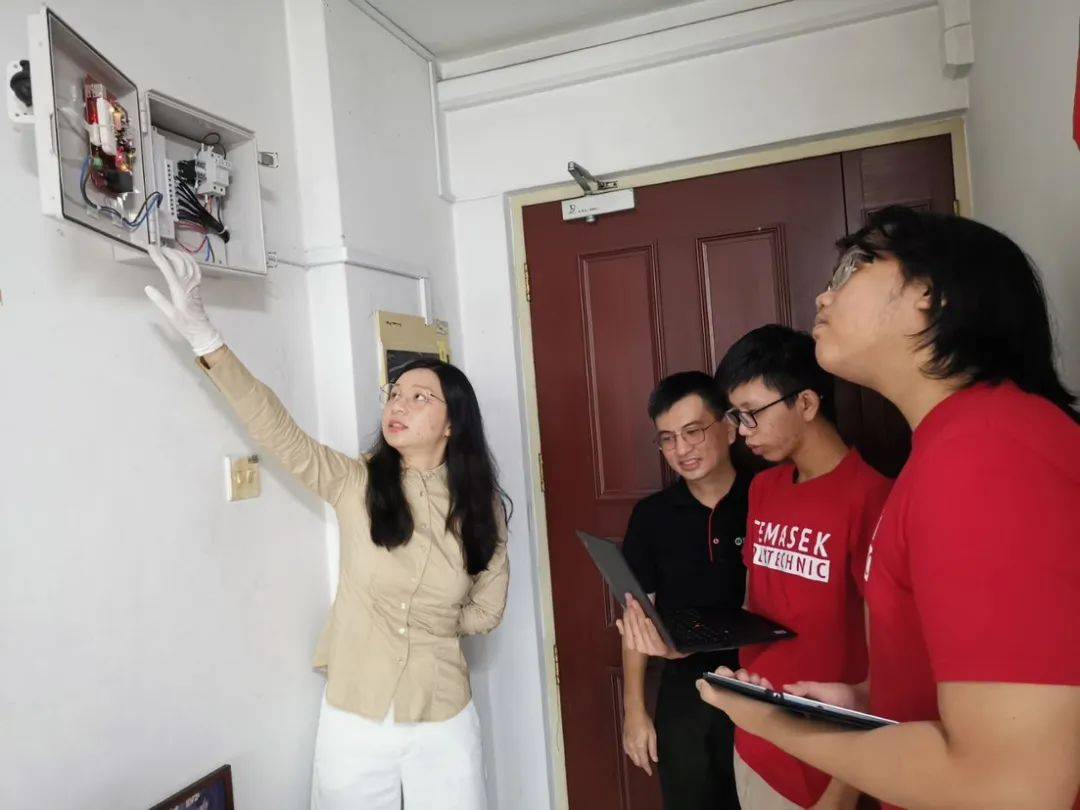 从保障老年人安全的智能设备到氢动力汽车，新加坡淡马锡理工学院培养工科学生为未来做准备