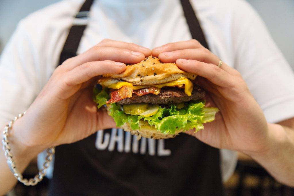 国际首站就在Amoy Street‼米其林厨师汉堡品牌CARNE Burgers🍔2月25日隆重开张🎉