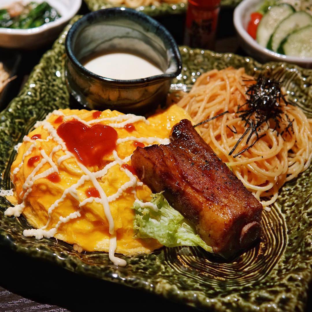 Bugis+排队王🏆 会流心的鸡蛋！爆火日式蛋包饭&amp;面专卖店🤤 独家销魂好滋味