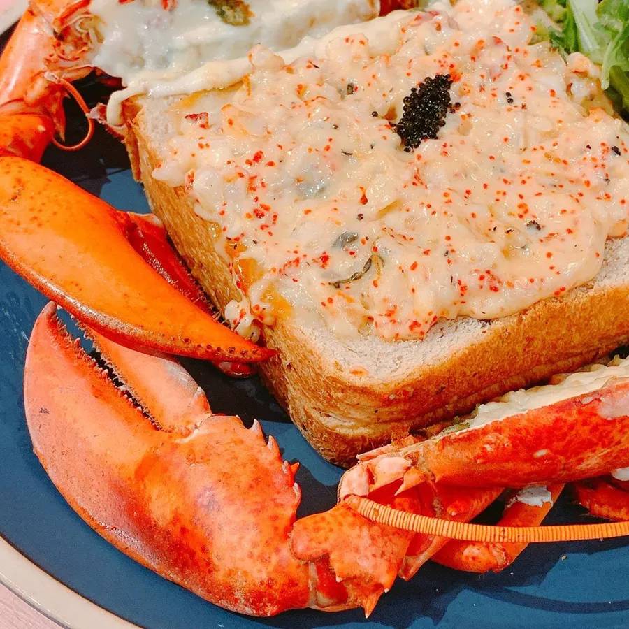 已经错过赏樱季，不能再错过这家咖啡馆的樱花了