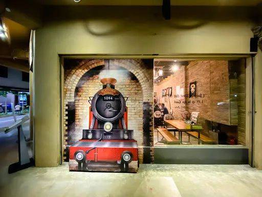 新加坡哈利波特主题餐厅Platform 1094，带你潜入霍格沃茨魔法世界