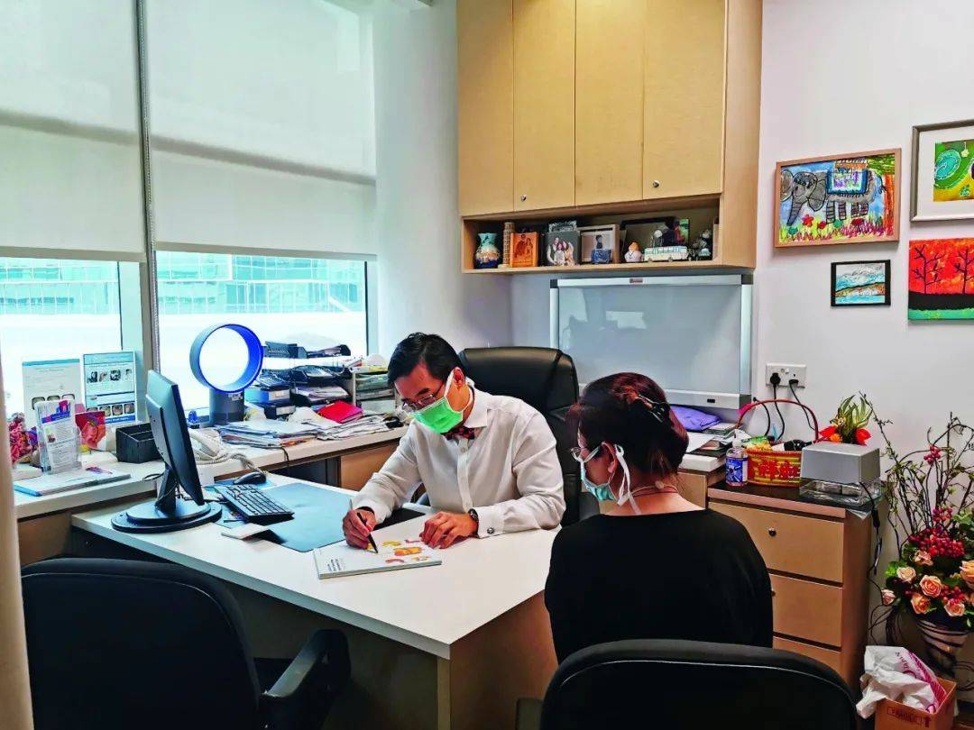 韦俊韬医生仁心背后的自强