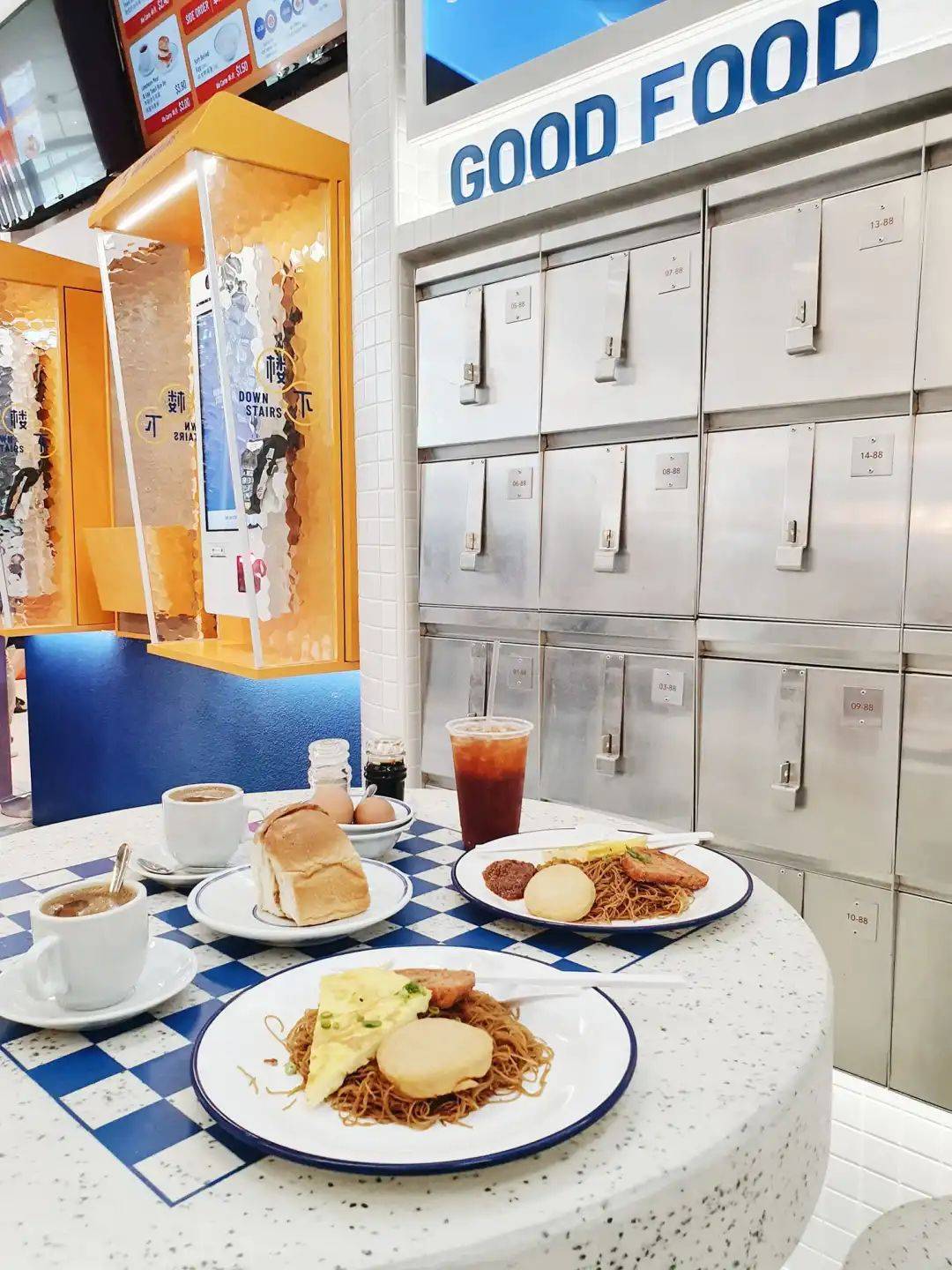 这间主题餐厅实在很特别!让你吃出组屋【楼下】吃饭的Feel