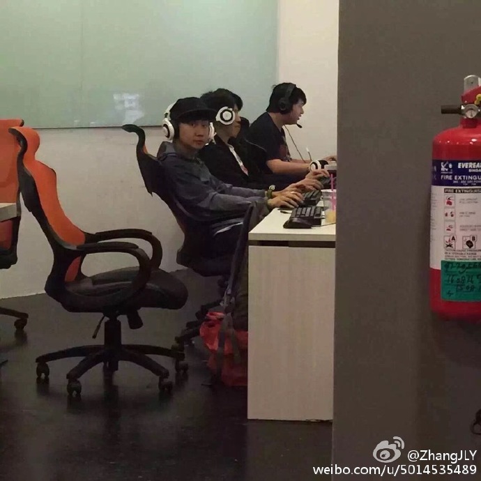 005tmtkfgw1fae36xxvg9j30ku0kuq58