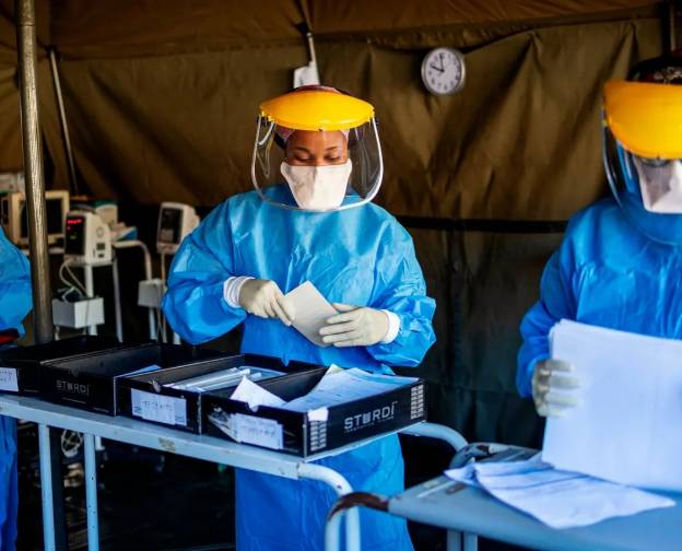 南非出现新变种病毒,传播力更强!新加坡紧急限制从南非入境