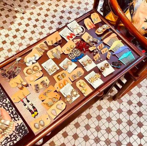 逛在狮城 细数那些隐匿在新加坡街头的vintage好店