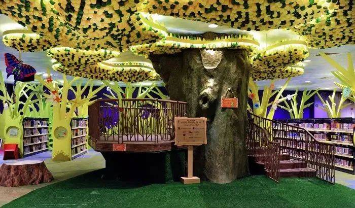 新加坡 假期来临，不妨带孩子泡一泡图书馆