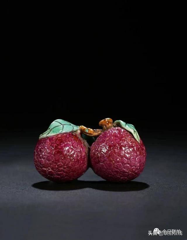 系列南洋家族秘藏上拍新加坡国际，多件郭氏家族旧藏清宫佳器现身