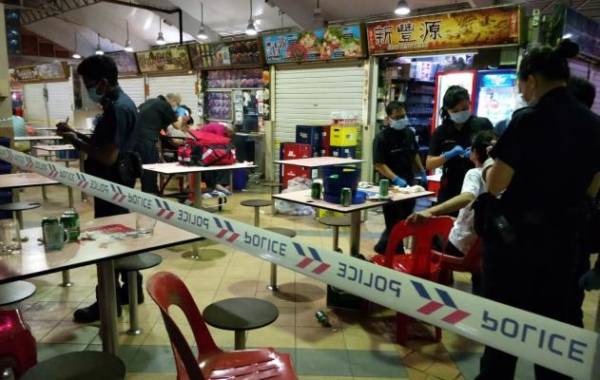 阿叔酒后大打出手 扔酒瓶 踩头 血染熟食中心