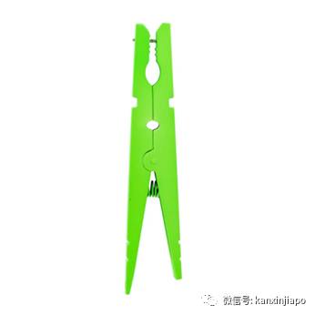 它,袷衣服卖五毛钱,但夹耳朵要买7xx新币