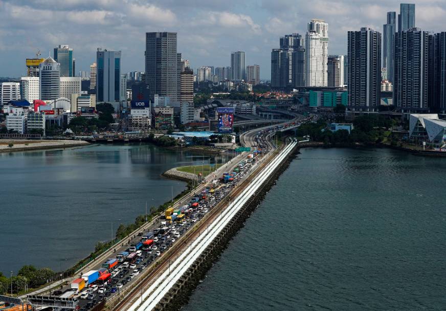 今年疫情特殊情况从新加坡回马来过年需要多少钱？帮你算算账