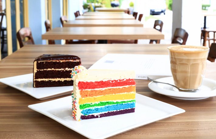W39-Rainbow-Cake