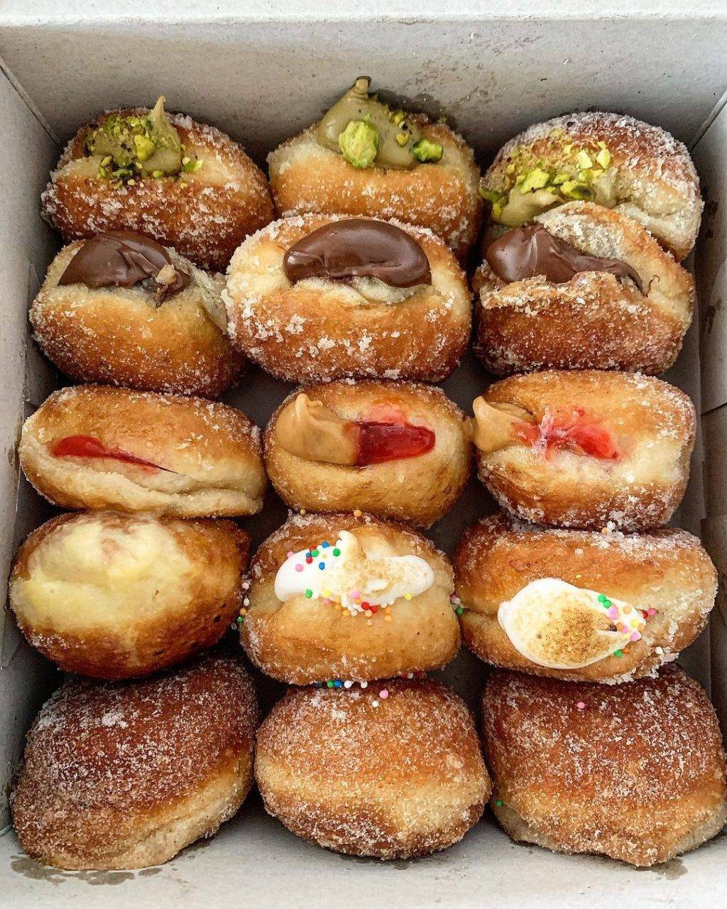 甜蜜小炸弹!Doughnut Shack爆浆甜甜圈🍩 6粒才S$14 价格亲民 + 颜值口感全在线