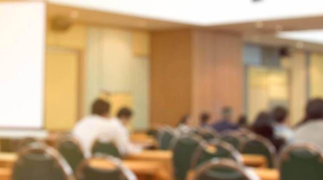 中国出现1传102超级传播者，新加坡又有新感染群！中新专家揭秘：这波疫情不一样