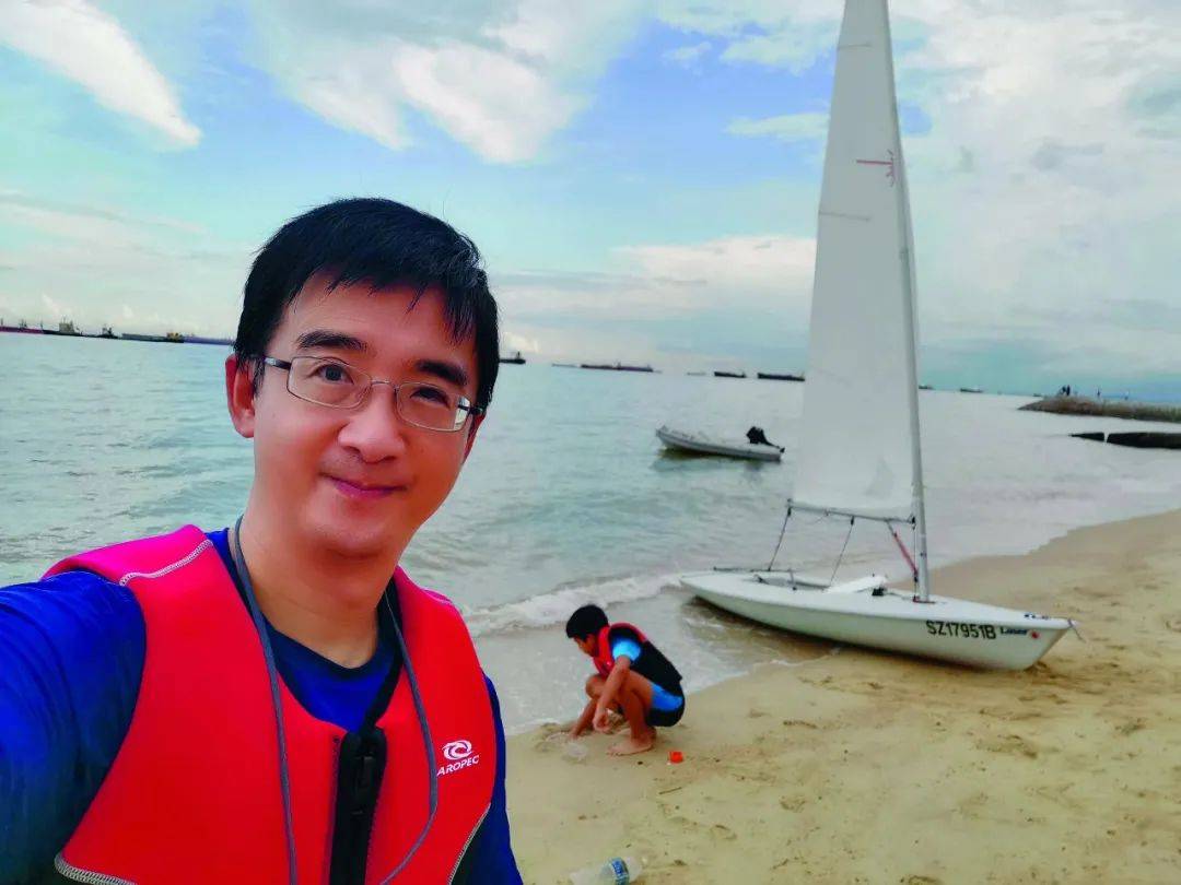 韦俊韬医生仁心背后的自强