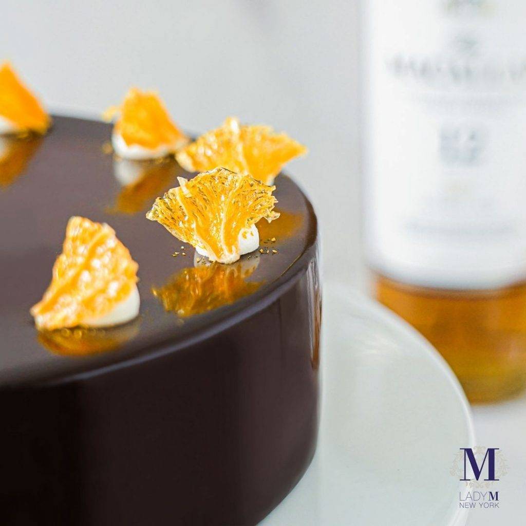 限时发售💥Lady M新品威士忌黑巧克力慕斯蛋糕🍰酒香馥郁、非同凡响,赴一场甜蜜的微醺之约✨