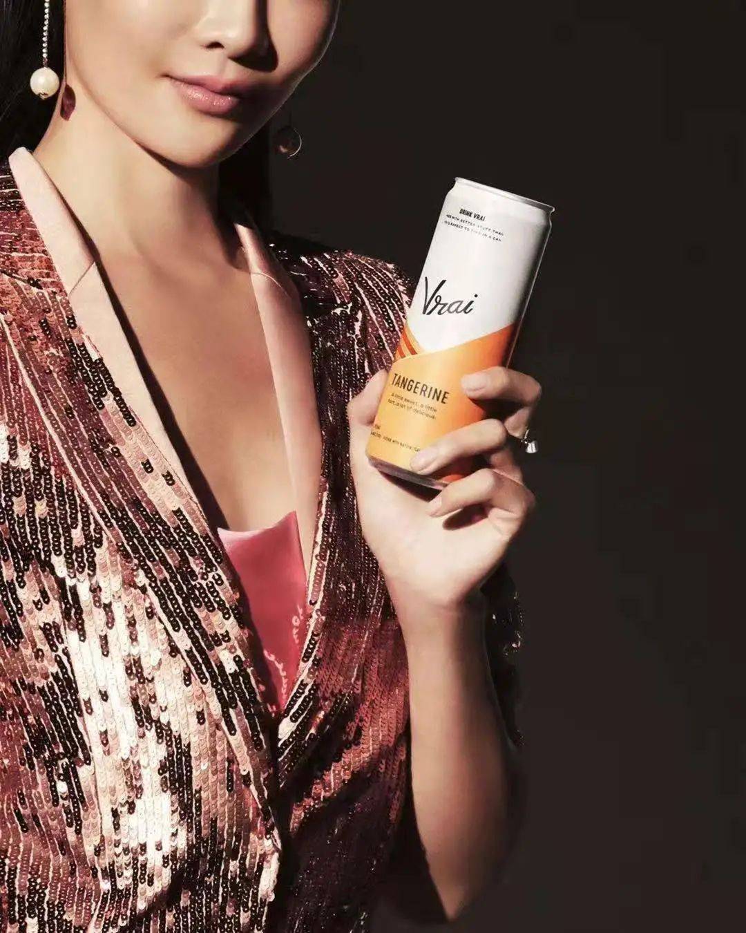 小仙女们追捧的网红有机气泡酒Vrai登录狮城啦