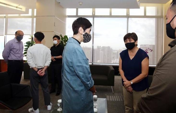 新加坡“新心相连”计划,让更多毕业生与转业者获工作机会