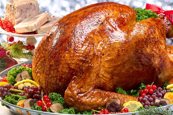 truffle-buttered-roast-turkey-600x400