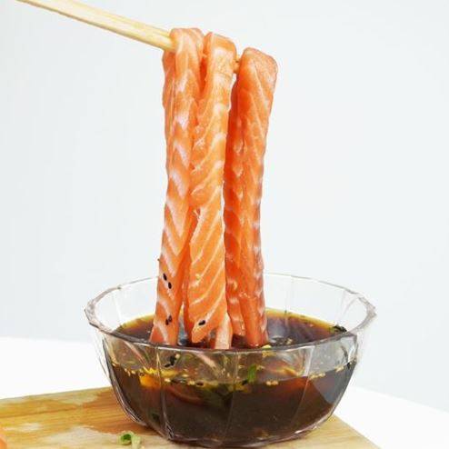 生鱼片“面条”你吃过吗？就在ION Orchard