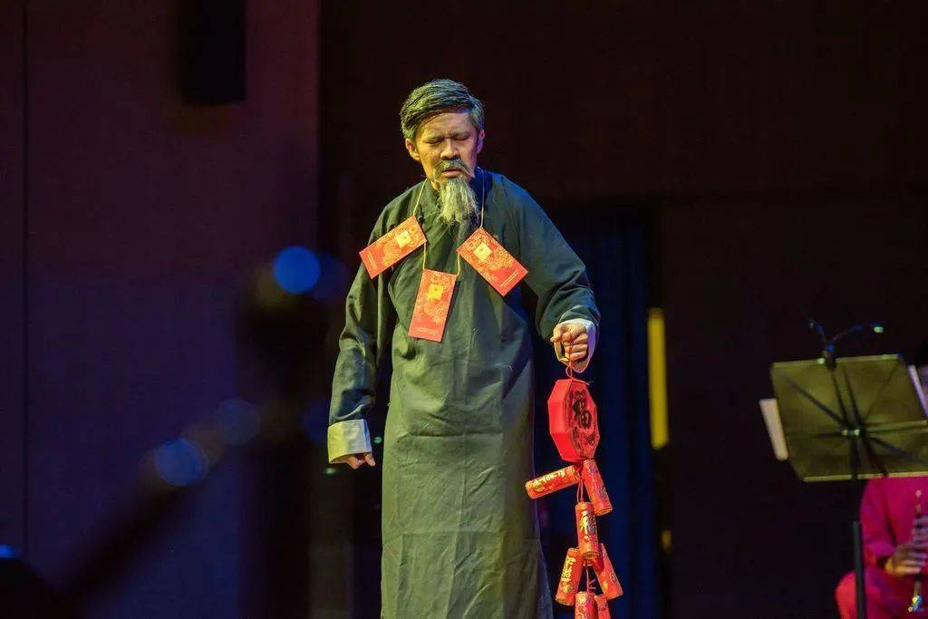 春城洋溢华夏情 不忘初心向前行