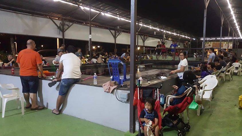 新加坡“垂钓”中心，钓虾、鱼、蟹好去处🐟🦐🦀️ 现钓现烤现吃+冷气房钓虾+24小时营业