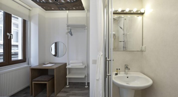 solhx8ks6l2h946a3yb0