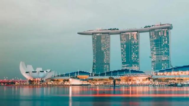 为什么选择在新加坡设立家族办公室？
