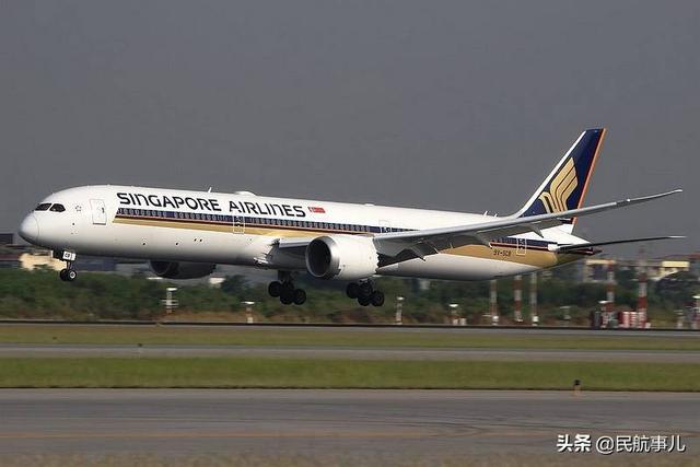 新加坡航空波音787-10客机执飞重庆航线