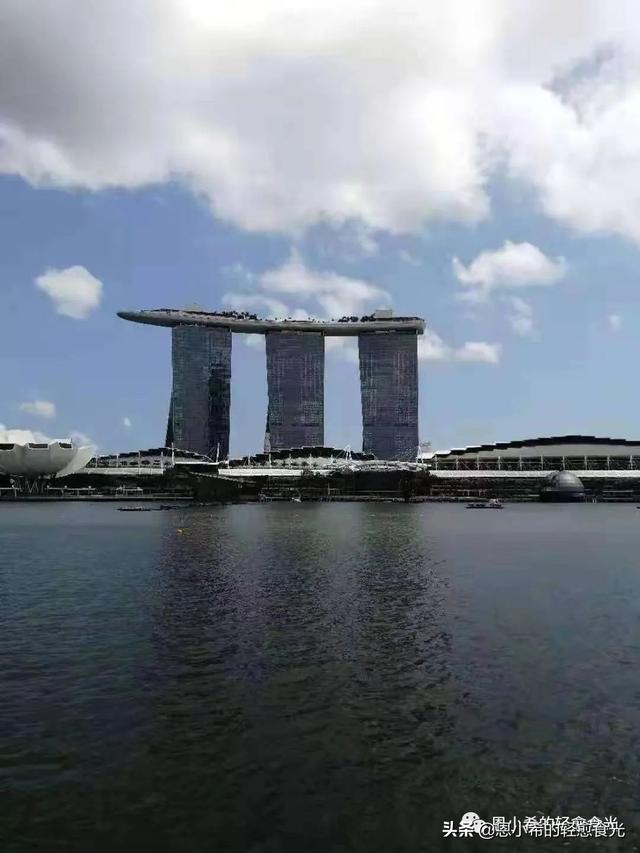 真实的新加坡，并不像你想的那么文明