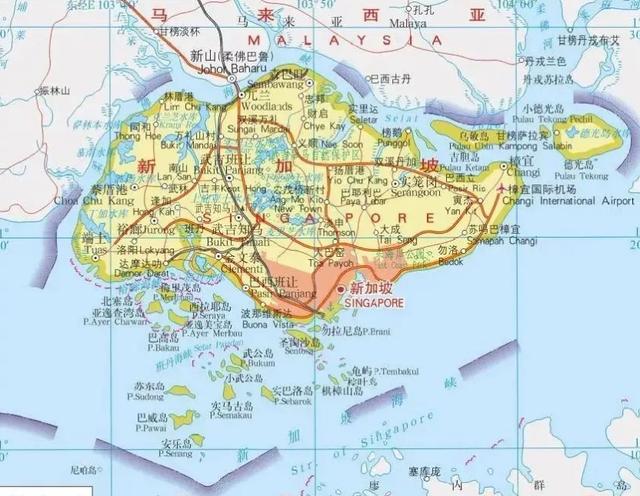 新加坡有七成华人，李光耀为何会抵制汉语，把英语作为官方语言？
