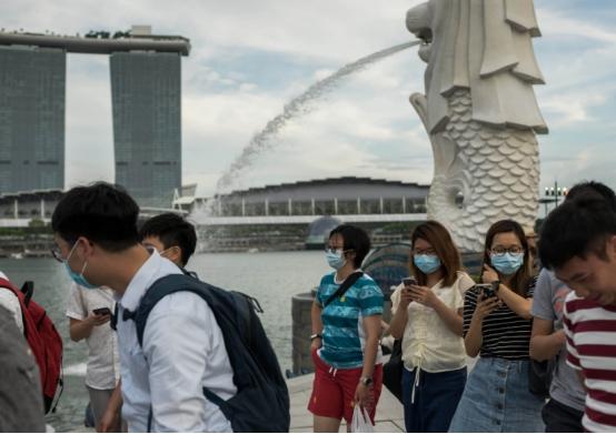 擔心的事還是發生，新加坡被忽悠與病毒共存，中國不著急“開門”