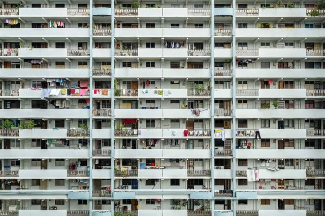 新加坡人多地少，但卻可以實現“居者有其屋”，這是爲什麽？