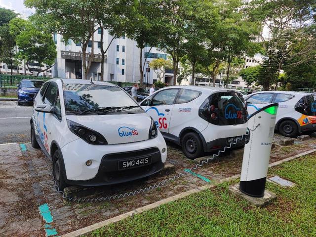 新華財經記者在新加坡：養車成本高，共享出行日漸火熱