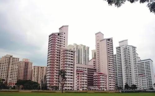 新加坡地少人多，爲啥房價卻比國內還低？