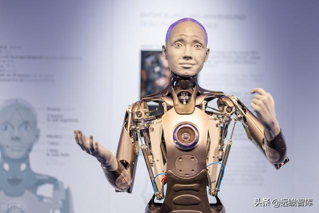 机器人新纪元开启：Tesla Bot 推出，带来的未来机器人四大猜想