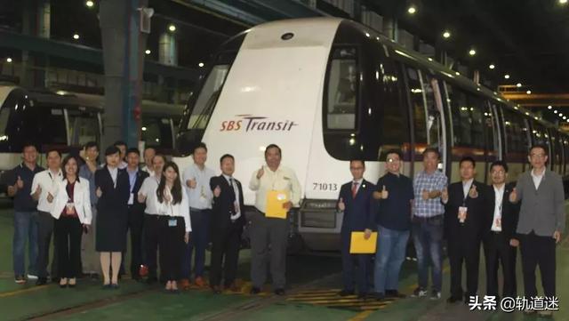 中车浦镇完成新加坡翻新项目首列车接车仪式