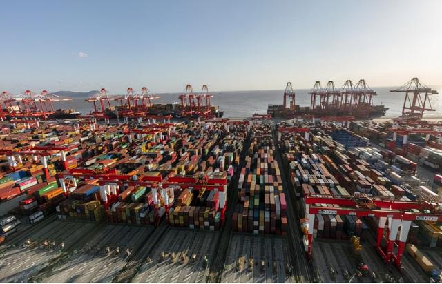 中國建造世界第1港口，美國還沒說什麽，新加坡爲啥反而著急了？