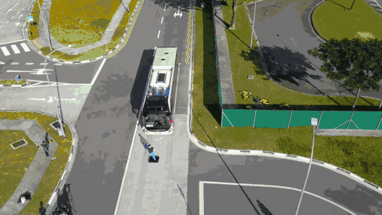 来了！全球首辆无人驾驶公交车路测，你敢坐吗？