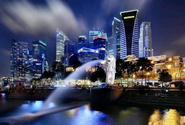 喜欢新加坡，花园城市的称号实至名归，环球影城，好玩但人也很多
